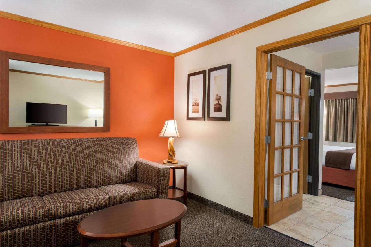 Americinn By Wyndham Virginia Exteriér fotografie